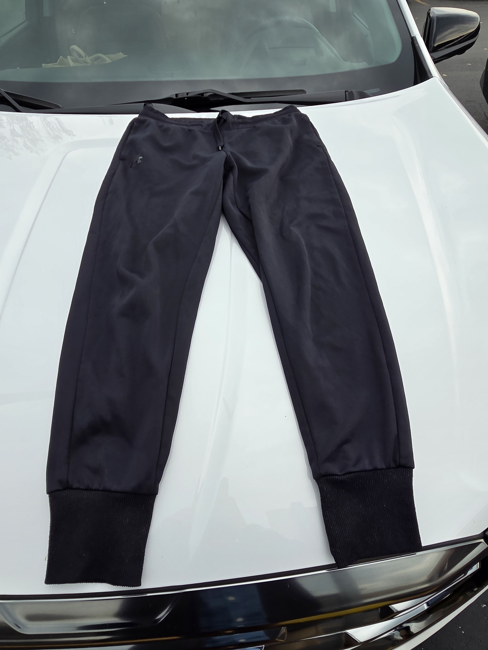 Womens size small black under armour joggers